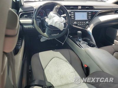 Zdjęcie 8 z 12 samochodu: 2019 TOYOTA CAMRY LE VIN:4T1B11HK5KU814718 - miniatura