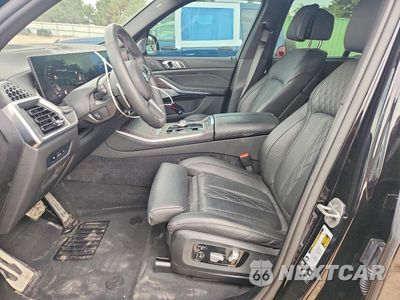 Zdjęcie 7 z 13 samochodu: 2026 BMW X5 M60I VIN:5UX33EU08T9304798 - miniatura