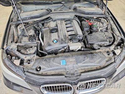 Zdjęcie 11 z 12 samochodu: 2010 BMW 528 XI VIN:WBANV1C51AC388826 - miniatura