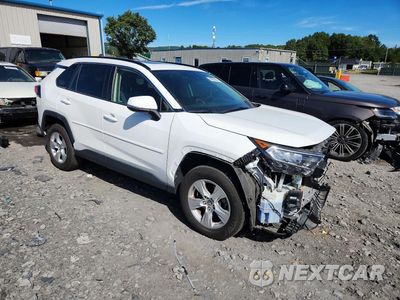 Czwarte zdjęcie samochodu z boku: 2019 TOYOTA RAV4 XLE VIN:JTMP1RFV7KD501322 - miniatura
