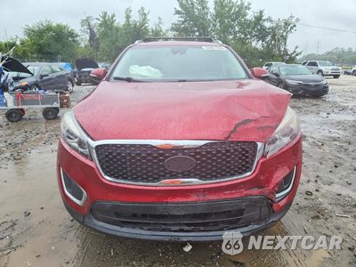 Piąte zdjęcie samochodu w środku: 2018 KIA SORENTO LX VIN:5XYPGDA3XJG364142 - miniatura