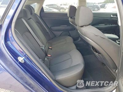 Zdjęcie 10 z 12 samochodu: 2017 KIA OPTIMA LX VIN:5XXGT4L33HG170446 - miniatura