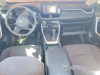 Zdjęcie 8 z 14 samochodu: 2021 TOYOTA RAV4 XLE VIN:2T3P1RFVXMW217155 - miniatura