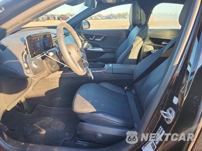 Zdjęcie 7 z 12 samochodu: 2025 MERCEDES-BENZ E 350 4MATIC VIN:W1KLF4HBXSA164710 - miniatura