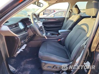 Zdjęcie 7 z 13 samochodu: 2023 JEEP GRAND CHEROKEE L LAREDO VIN:1C4RJKAG6P8870231 - miniatura