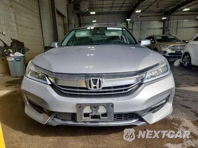Piąte zdjęcie samochodu w środku: 2017 HONDA ACCORD TOURING HYBRID VIN:JHMCR6F71HC026285 - miniatura