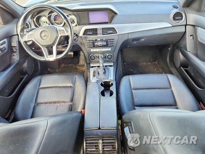 Zdjęcie 8 z 12 samochodu: 2014 MERCEDES-BENZ C 300 4MATIC VIN:WDDGF8AB8ER306190 - miniatura