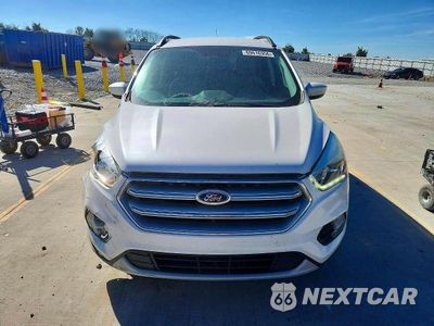 Piąte zdjęcie samochodu w środku: 2017 FORD ESCAPE SE VIN:1FMCU0G99HUA78749 - miniatura