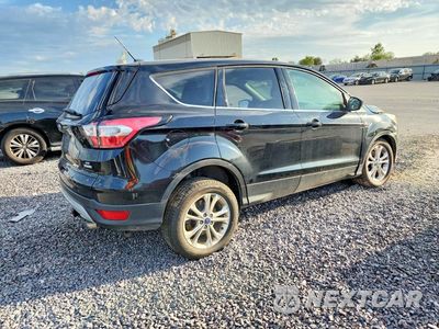Trzecie zdjęcie samochodu z tyłu: 2017 FORD ESCAPE SE VIN:1FMCU0G9XHUB67956 - miniatura
