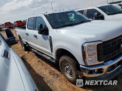 Czwarte zdjęcie samochodu z boku: 2024 FORD F250 SUPER DUTY VIN:1FT7W2BA4RED95511 - miniatura