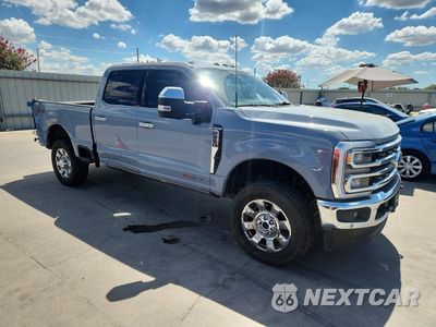 Czwarte zdjęcie samochodu z boku: 2026 FORD F250 SUPER DUTY VIN:1FT8W2BMXTEC99646 - miniatura