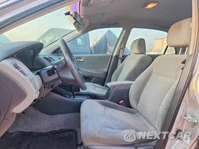Zdjęcie 7 z 12 samochodu: 2001 HONDA ACCORD VALUE VIN:1HGCF86661A046578 - miniatura