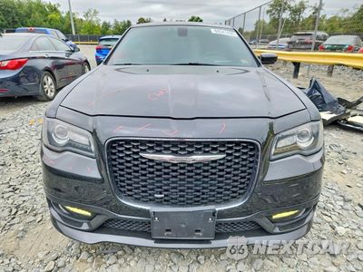 Piąte zdjęcie samochodu w środku: 2019 CHRYSLER 300 S VIN:2C3CCABG7KH582718 - miniatura