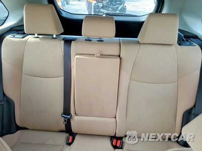 Zdjęcie 10 z 13 samochodu: 2019 TOYOTA RAV4 XLE VIN:JTMW1RFV2KJ002389 - miniatura