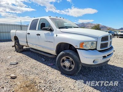 Czwarte zdjęcie samochodu z boku: 2005 DODGE RAM 3500 ST VIN:3D7LS38C45G731126 - miniatura