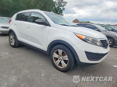 Czwarte zdjęcie samochodu z boku: 2013 KIA SPORTAGE LX VIN:KNDPB3A29D7499372 - miniatura
