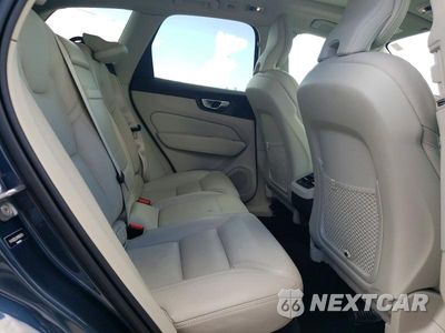 Zdjęcie 10 z 13 samochodu: 2021 VOLVO XC60 T5 INSCRIPTION VIN:YV4102DL0M1882904 - miniatura