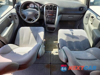 Zdjęcie 8 z 13 samochodu: 2006 CHRYSLER TOWN & COUNTRY TOURING VIN:2A4GP54L76R772015 - miniatura