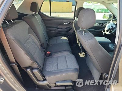 Zdjęcie 11 z 13 samochodu: 2020 CHEVROLET TRAVERSE LS VIN:1GNEVFKWXLJ215645 - miniatura