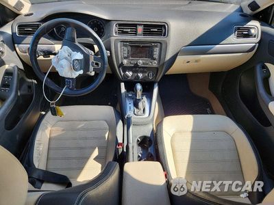 Zdjęcie 8 z 13 samochodu: 2012 VOLKSWAGEN JETTA SEL VIN:3VWLP7AJ4CM470121 - miniatura