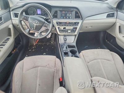 Zdjęcie 8 z 12 samochodu: 2017 HYUNDAI SONATA SE VIN:5NPE24AF8HH456367 - miniatura