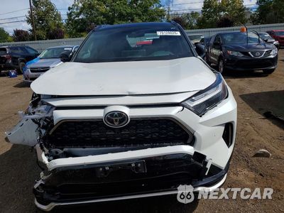 Piąte zdjęcie samochodu w środku: 2025 TOYOTA RAV4 XSE VIN:JTMFB3FV7SD284358 - miniatura