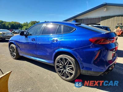 Drugie zdjęcie samochodu z przodu: 2020 BMW X6 M VIN:5YMCY0C01L9B05643 - miniatura
