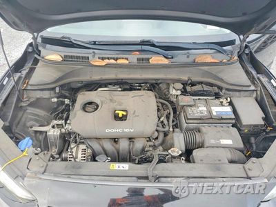 Zdjęcie 11 z 12 samochodu: 2018 HYUNDAI KONA SEL VIN:KM8K22AA6JU144955 - miniatura