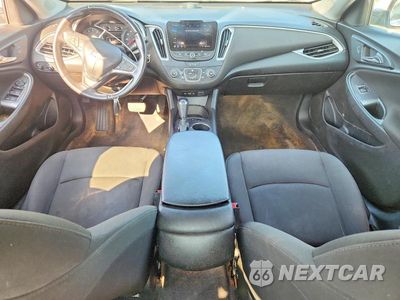 Zdjęcie 8 z 12 samochodu: 2020 CHEVROLET MALIBU RS VIN:1G1ZG5ST5LF148257 - miniatura