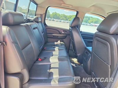 Zdjęcie 10 z 12 samochodu: 2013 GMC SIERRA K1500 DENALI VIN:3GTP2XE25DG337342 - miniatura