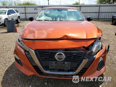 Piąte zdjęcie samochodu w środku: 2022 NISSAN ALTIMA SR VIN:1N4BL4CV7NN417789 - miniatura