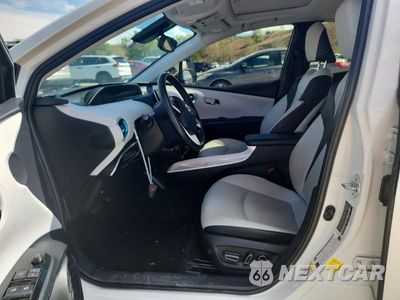 Zdjęcie 7 z 12 samochodu: 2018 TOYOTA PRIUS FOUR VIN:JTDKARFU7J3546671 - miniatura