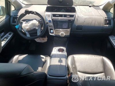 Zdjęcie 8 z 12 samochodu: 2016 TOYOTA PRIUS V FOUR VIN:JTDZN3EU8GJ046850 - miniatura