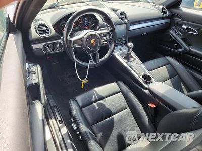Zdjęcie 8 z 12 samochodu: 2017 PORSCHE CAYMAN VIN:WP0AA2A86HS270870 - miniatura