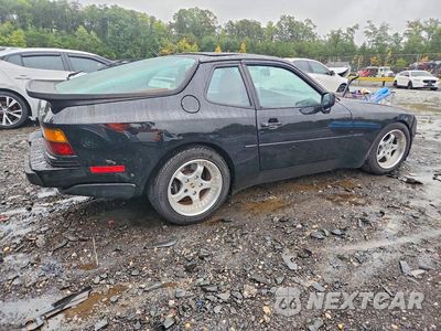 Trzecie zdjęcie samochodu z tyłu: 1986 PORSCHE 944 VIN:WP0AA0951GN152348 - miniatura