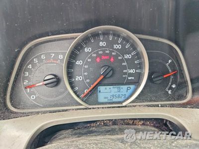 Zdjęcie 9 z 13 samochodu: 2015 TOYOTA RAV4 LE VIN:JTMZFREV5FJ057263 - miniatura