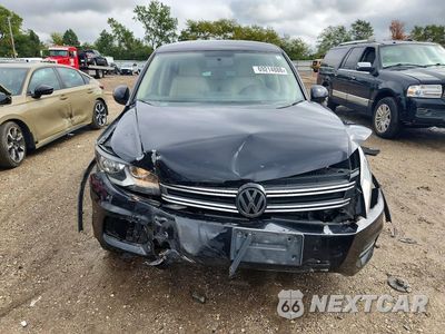 Piąte zdjęcie samochodu w środku: 2014 VOLKSWAGEN TIGUAN S VIN:WVGAV3AX0EW544839 - miniatura