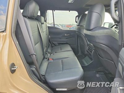 Zdjęcie 10 z 13 samochodu: 2024 LEXUS GX 550 OVERTRAIL+ VIN:JTJTBCDX3R5019378 - miniatura