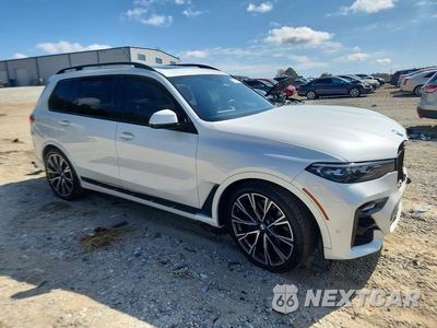 Czwarte zdjęcie samochodu z boku: 2021 BMW X7 XDRIVE40I VIN:5UXCW2C04M9F78835 - miniatura