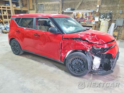 Czwarte zdjęcie samochodu z boku: 2025 KIA SOUL LX VIN:KNDJ23AU8S7243020 - miniatura