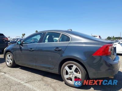Drugie zdjęcie samochodu z przodu: 2012 VOLVO S60 T5 VIN:YV1622FS0C2083912 - miniatura