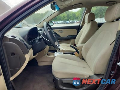 Zdjęcie 7 z 12 samochodu: 2008 HYUNDAI ELANTRA GLS VIN:KMHDU46D88U330945 - miniatura