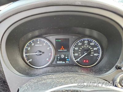 Zdjęcie 9 z 14 samochodu: 2016 MITSUBISHI OUTLANDER SE VIN:JA4AD3A30GZ034801 - miniatura