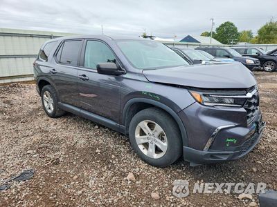 Czwarte zdjęcie samochodu z boku: 2023 HONDA PILOT LX VIN:5FNYG1H29PB024416 - miniatura