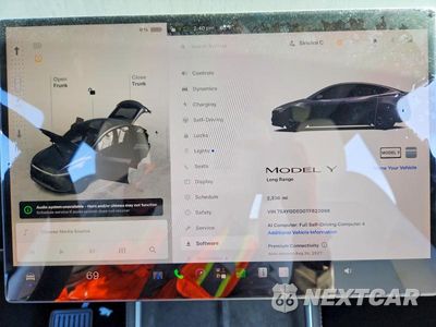 Zdjęcie 9 z 12 samochodu: 2026 TESLA MODEL Y VIN:7SAYGDED0TF623998 - miniatura