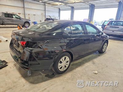 Trzecie zdjęcie samochodu z tyłu: 2021 NISSAN VERSA S VIN:3N1CN8DV4ML907235 - miniatura