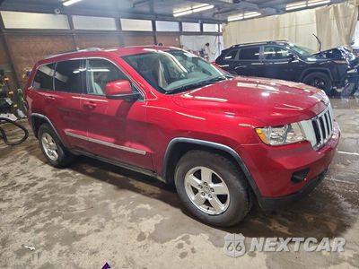 Czwarte zdjęcie samochodu z boku: 2011 JEEP GRAND CHEROKEE LAREDO VIN:1J4RR4GG6BC552699 - miniatura