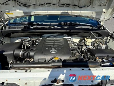 Zdjęcie 10 z 12 samochodu: 2011 TOYOTA SEQUOIA PLATINUM VIN:5TDDY5G17BS045796 - miniatura