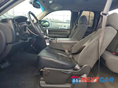 Zdjęcie 7 z 13 samochodu: 2008 CHEVROLET SILVERADO C1500 VIN:2GCEC19C081205754 - miniatura