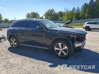 Czwarte zdjęcie samochodu z boku: 2016 MERCEDES-BENZ GLC 300 4MATIC VIN:WDC0G4KB3GF090294 - miniatura